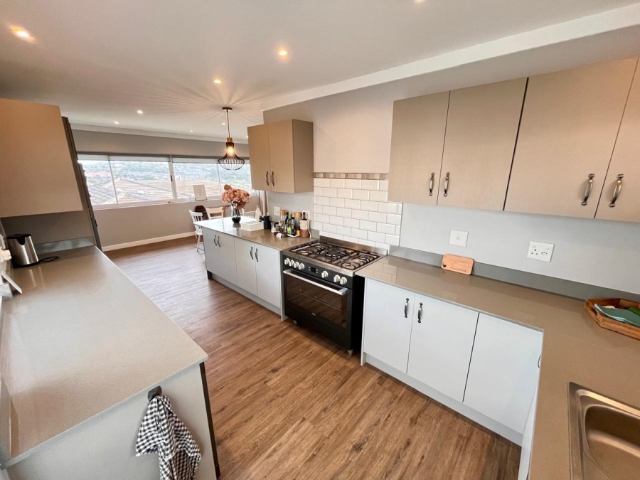 To Let 3 Bedroom Property for Rent in Nahoon Beach Eastern Cape